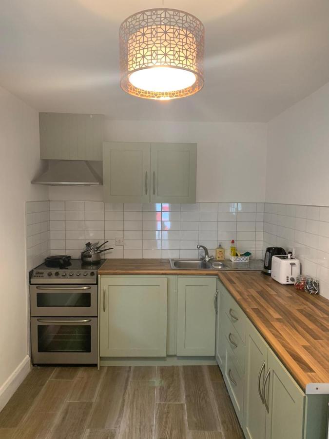 Eyre Square Lane Budget Rooms Голуэй Экстерьер фото
