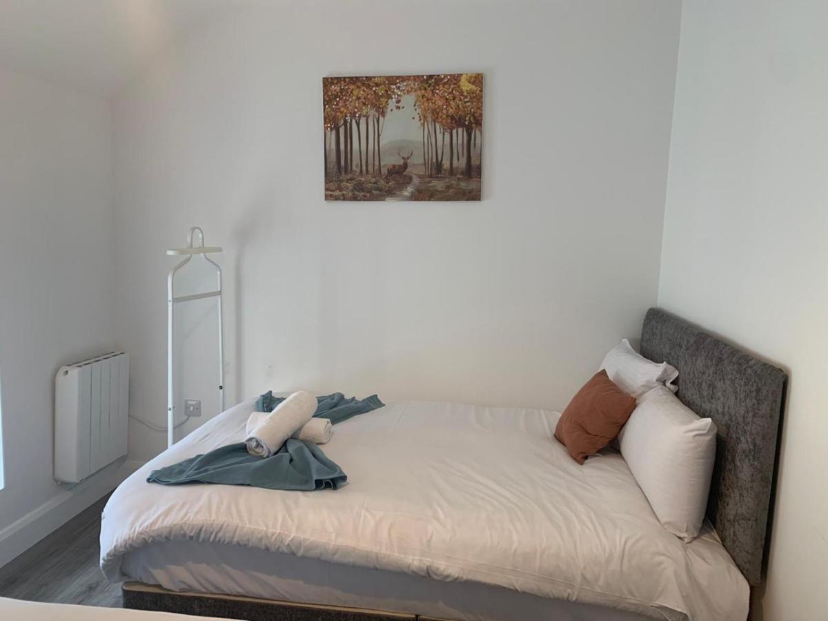 Eyre Square Lane Budget Rooms Голуэй Экстерьер фото