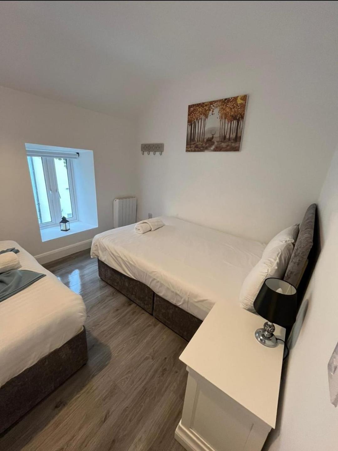 Eyre Square Lane Budget Rooms Голуэй Экстерьер фото
