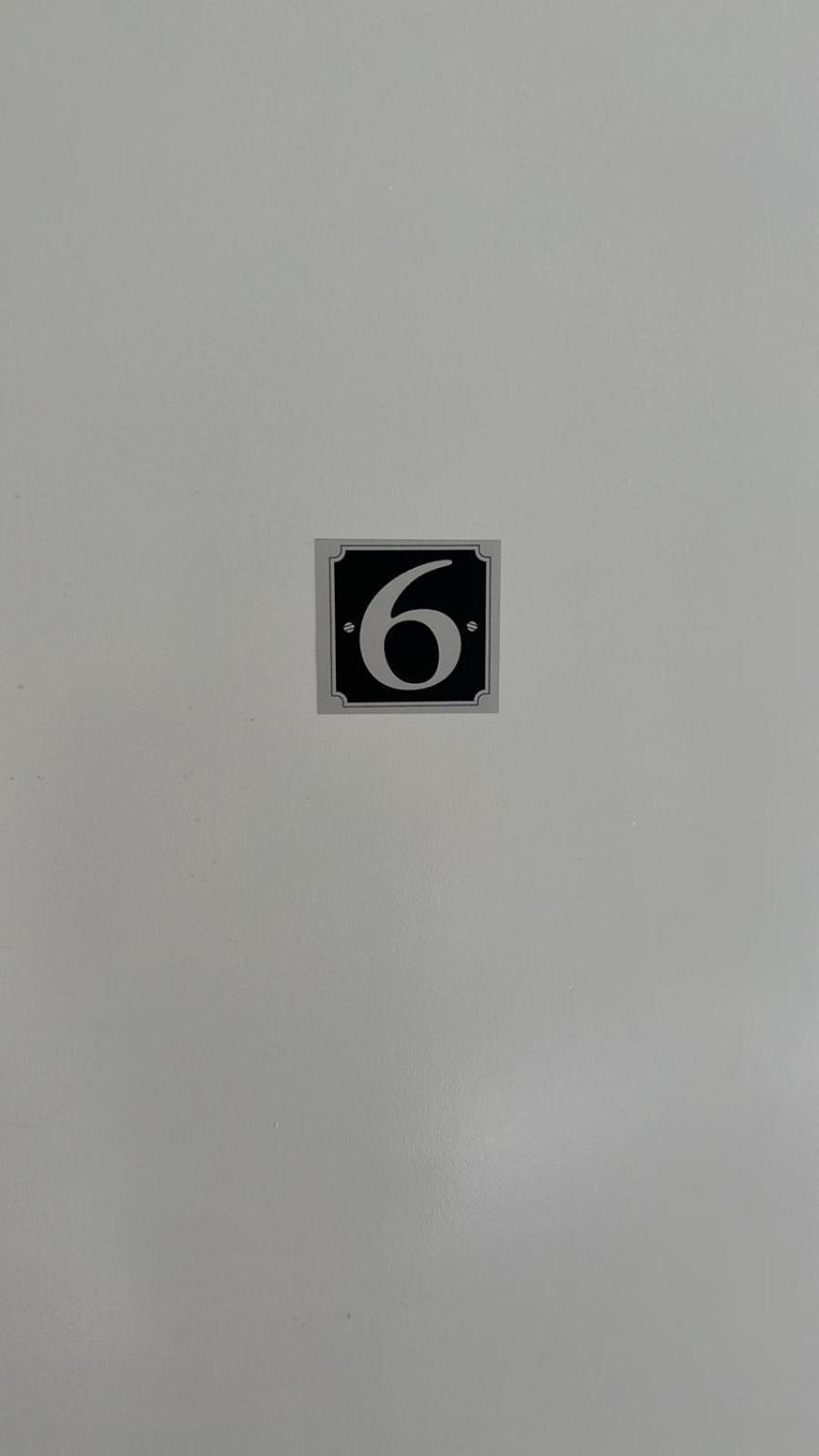 Eyre Square Lane Budget Rooms Голуэй Экстерьер фото